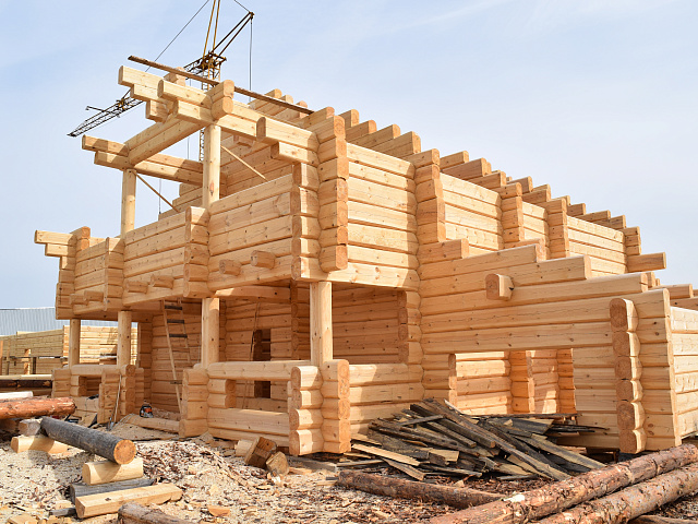 Завершили рубку сруба дома из лафета 240 мм в норвежский замок - зимний Кировский лес, производство Шувое